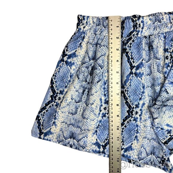 Karlie Blue Snakeskin (faux) Shorts Small - Picture 3 of 4